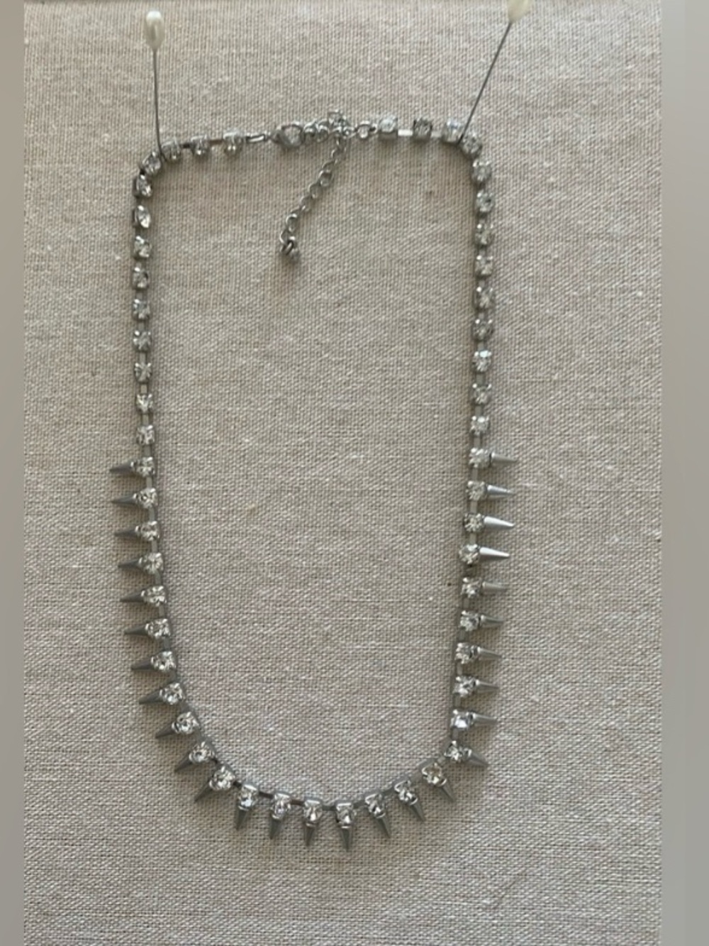 [ARCHIVE DROP 01] Y2K H&M "Jimmy Choo Era" Spike Choker - EUC - Picture 2 of 6